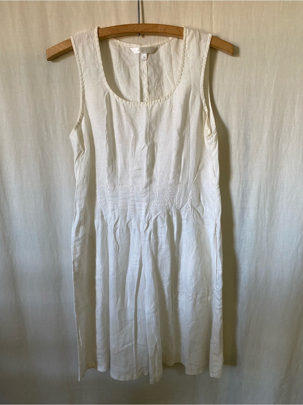 Linen Scoop Neck Sleeveless Linen Dress in White - Small - Pockets - Pleating